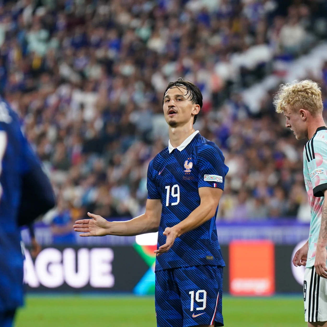 Esteban Lepaul loupe son tir face à la Belgique