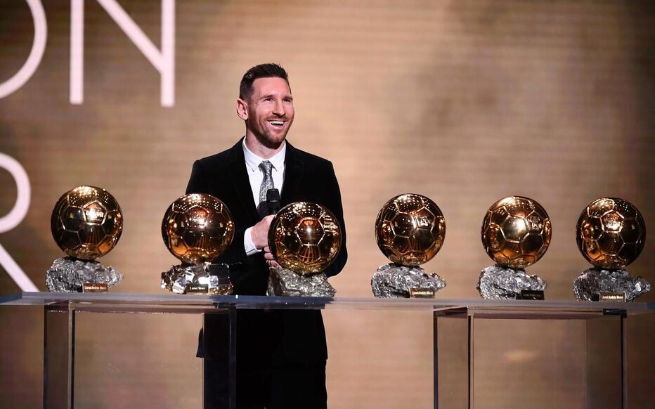 Messi reçoit son sixième Ballon d'Or